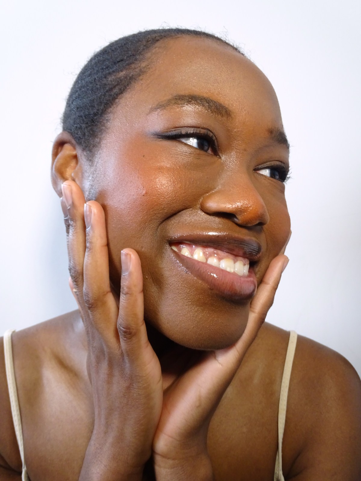 ‘Cloud Skin’ Is The Latest Tiktok  Beauty Trend You Have To Try